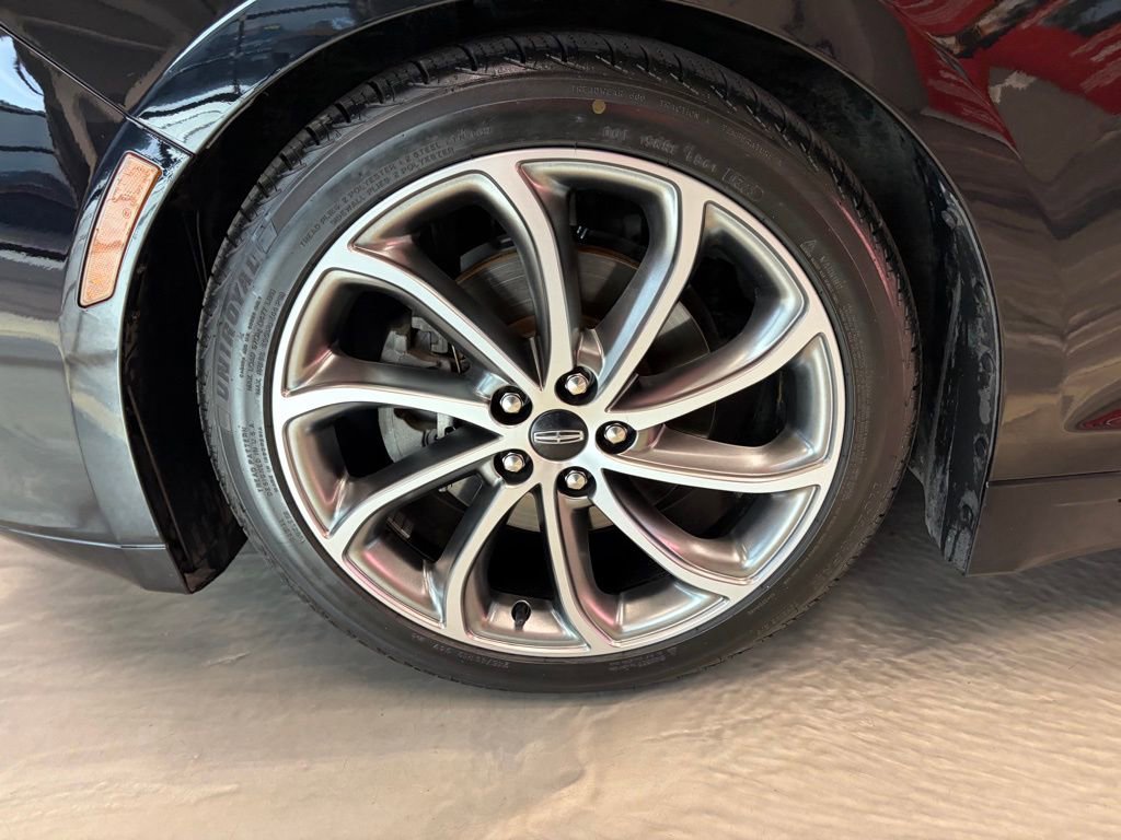 Used 2019 Lincoln MKZ Reserve w/ Reserve Plus Package AWD/4WD image 26