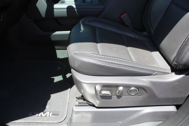 Used 2024 GMC Sierra 2500 Denali w/ Denali Reserve Package AWD/4WD image 40