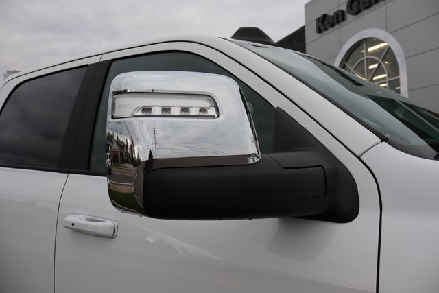 Used 2025 RAM 3500 Laramie image 2