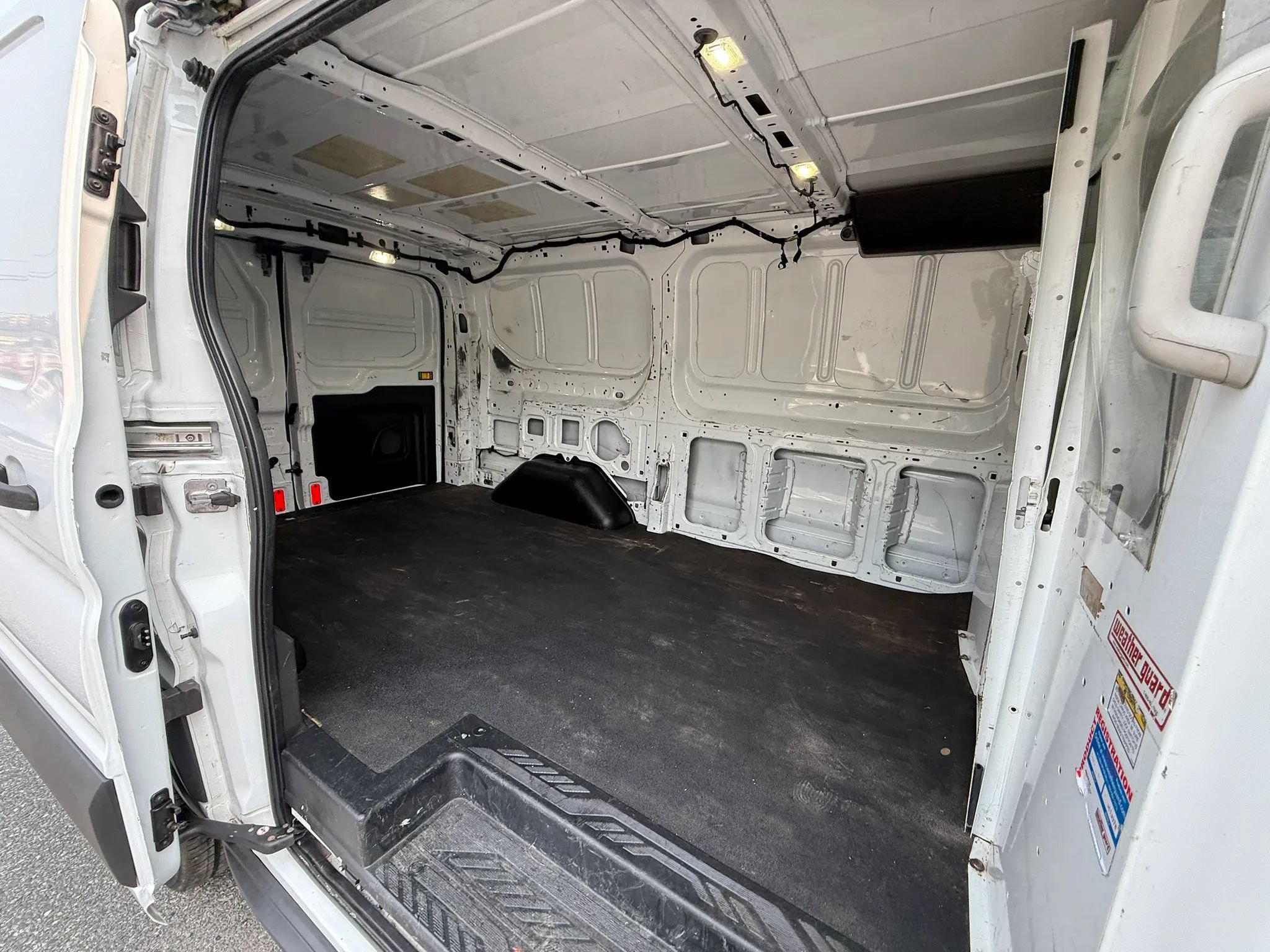 Used 2017 Ford Transit 150 130 Low Roof RWD image 29