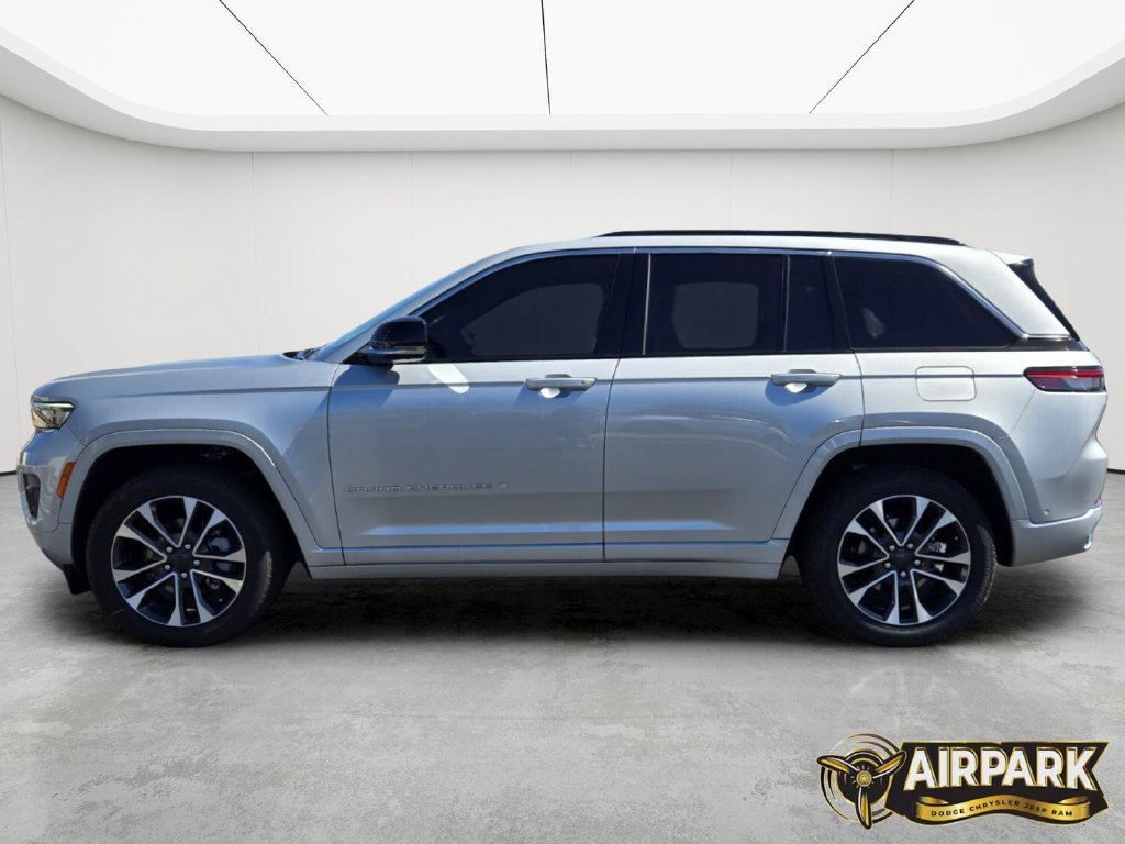 New 2025 Jeep Grand Cherokee Overland w/ Adv Protech Group III AWD/4WD image 7