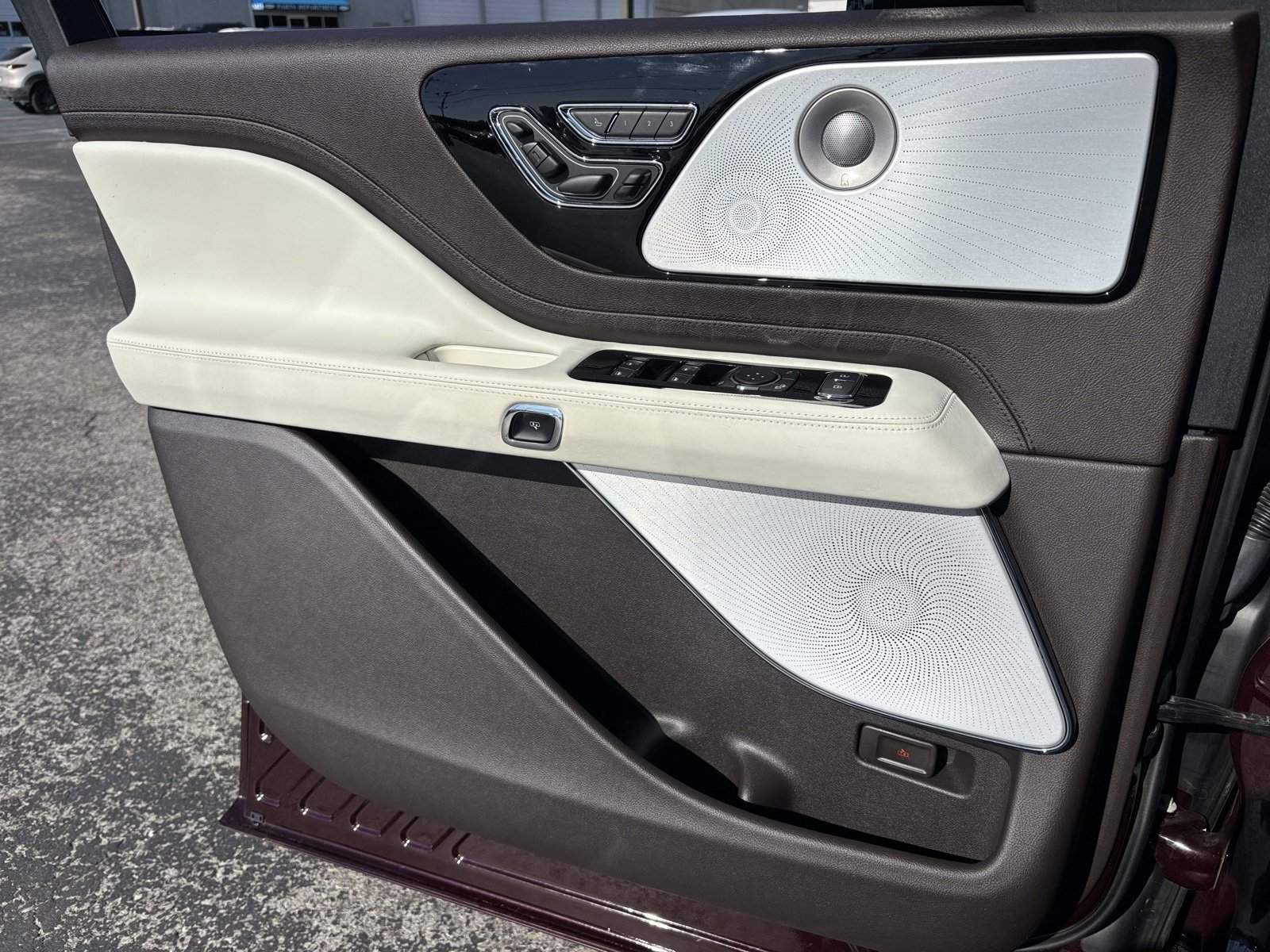 Used 2023 Lincoln Aviator Black Label w/ Jet Package image 15