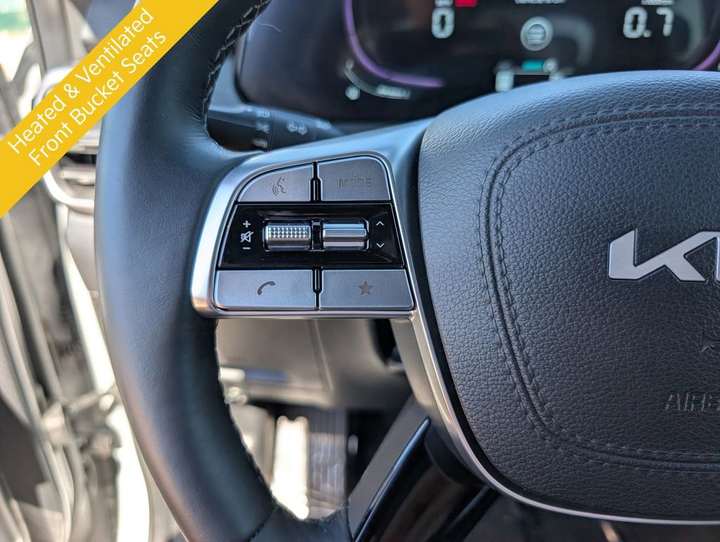 Certified 2025 Kia Telluride AWD image 26
