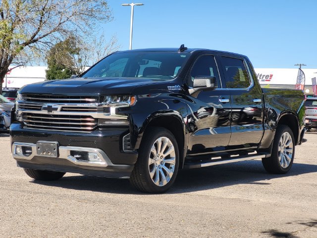Used 2021 Chevrolet Silverado 1500 High Country w/ Technology Package AWD/4WD image 2