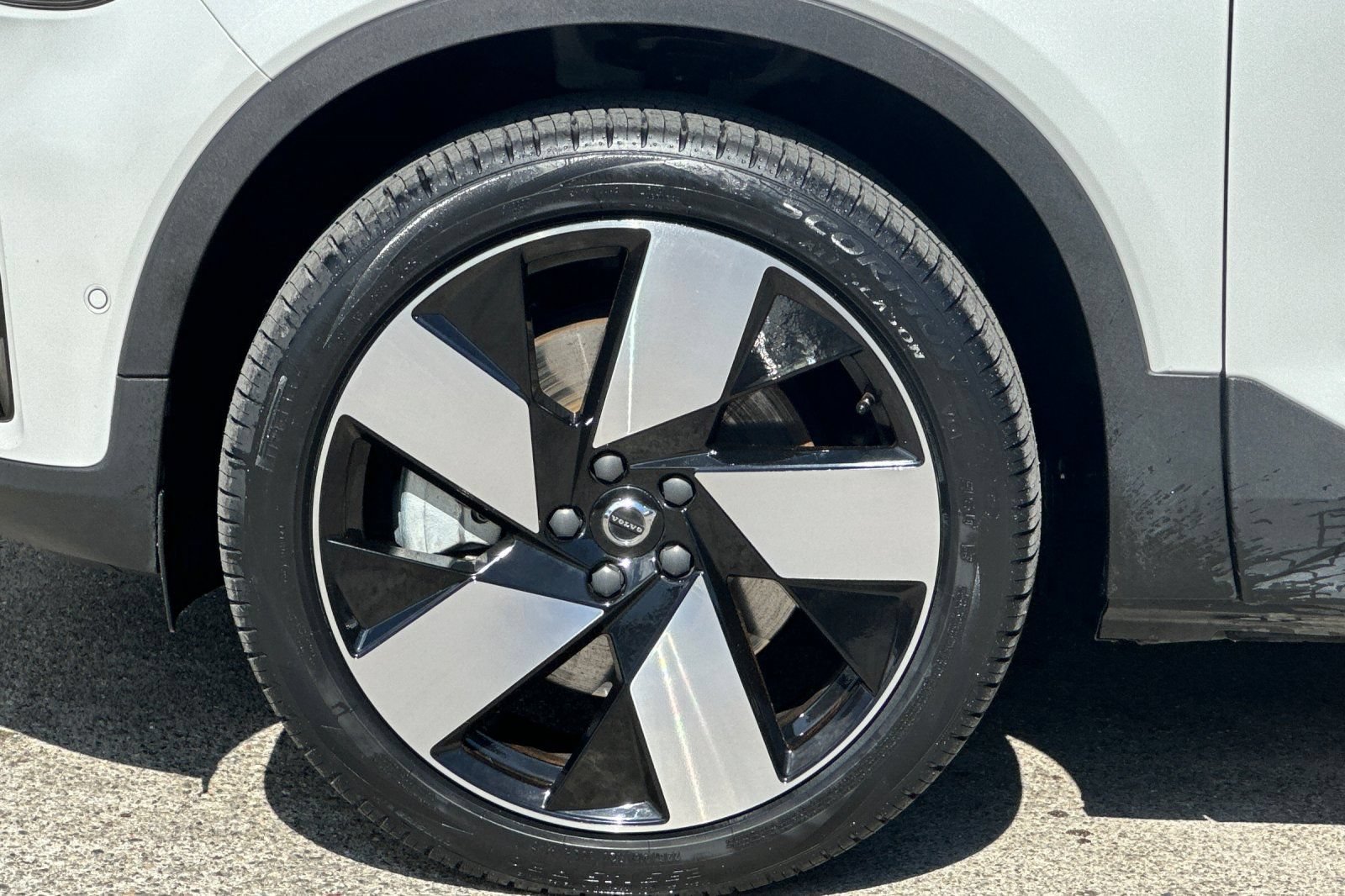 Certified 2023 Volvo C40 P8 Recharge Ultimate AWD/4WD image 12