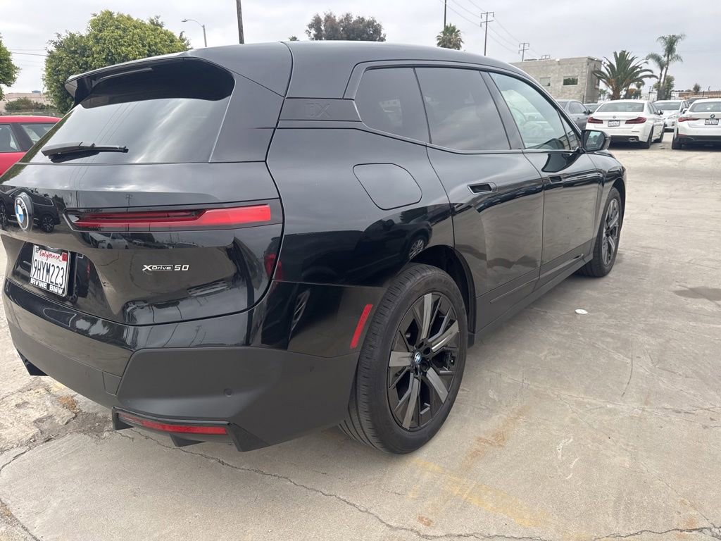 Certified 2024 BMW iX xDrive50 AWD/4WD image 5