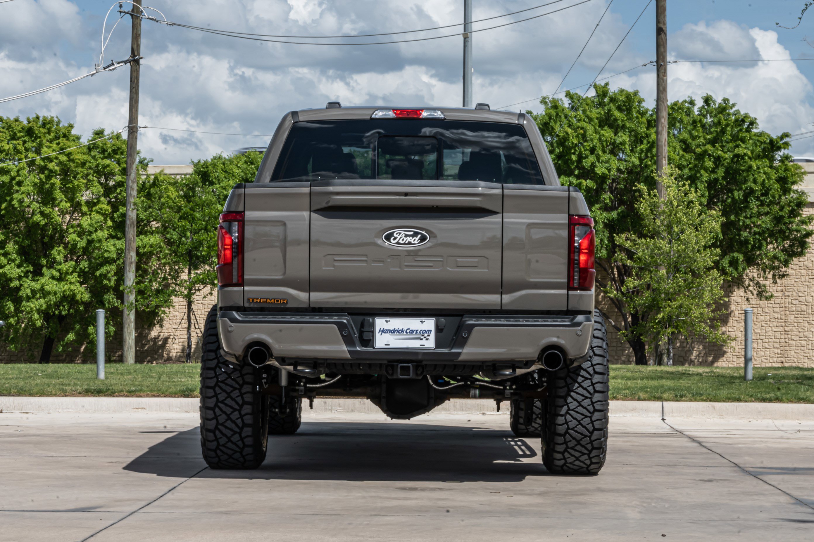 Used 2026 Ford F150 Tremor w/ Equipment Group 402B MID AWD/4WD image 8