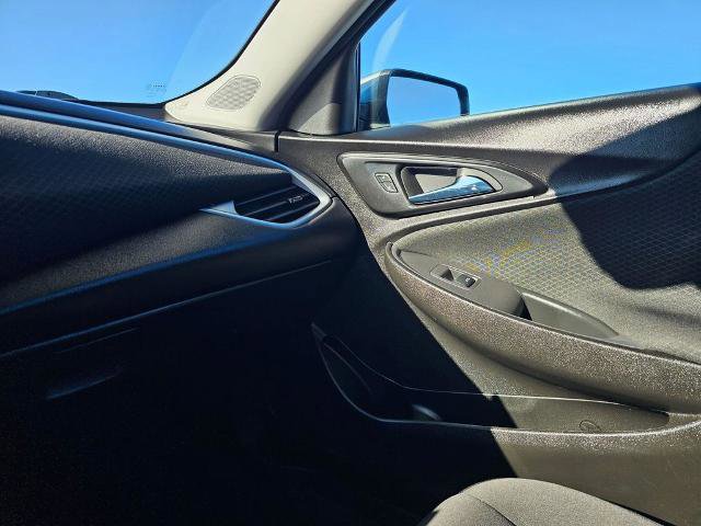 Used 2023 Chevrolet Malibu LT image 15