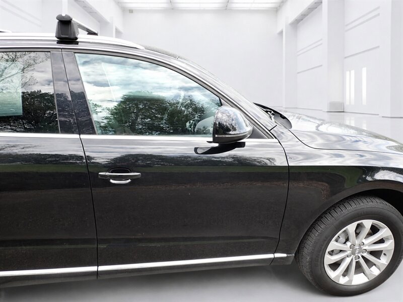 Used 2013 Audi Q5 2.0T Premium w/ Convenience Pkg AWD/4WD image 17