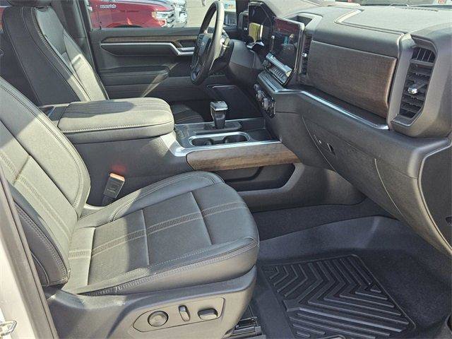 Certified 2023 Chevrolet Silverado 1500 High Country w/ Z71 Off-Road Package image 15