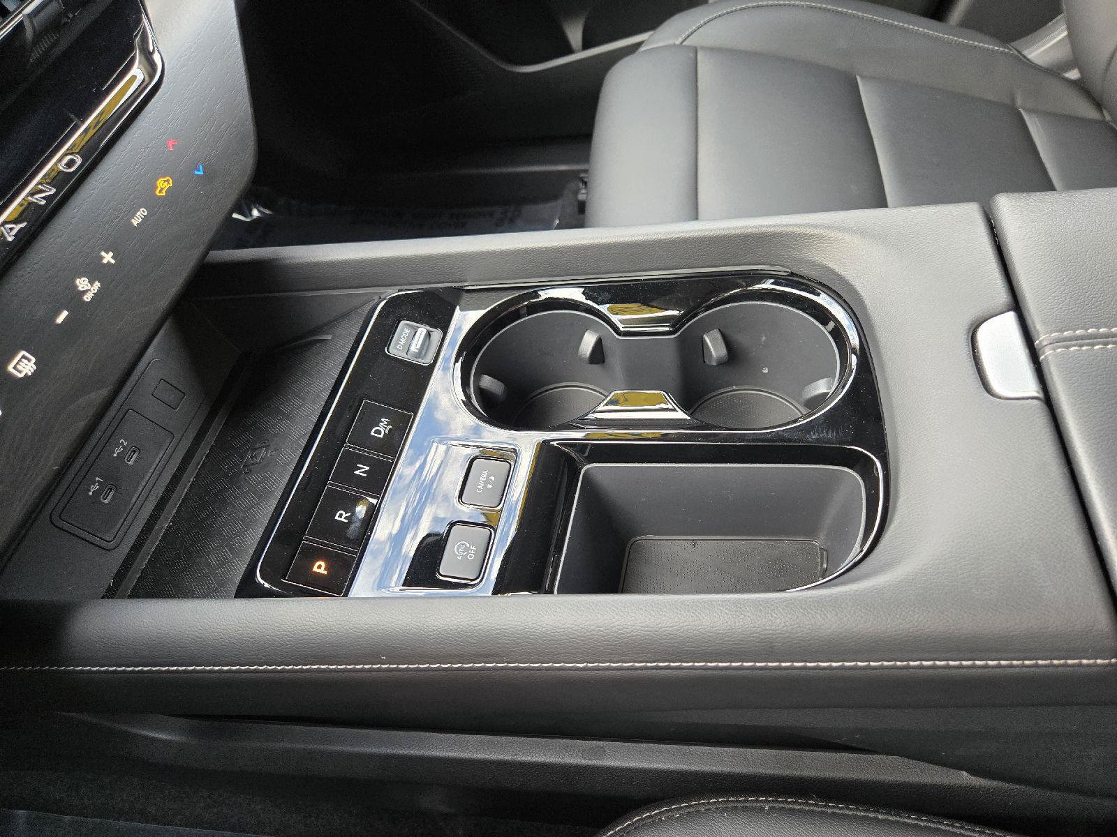 Used 2025 Nissan Murano SV AWD/4WD image 22