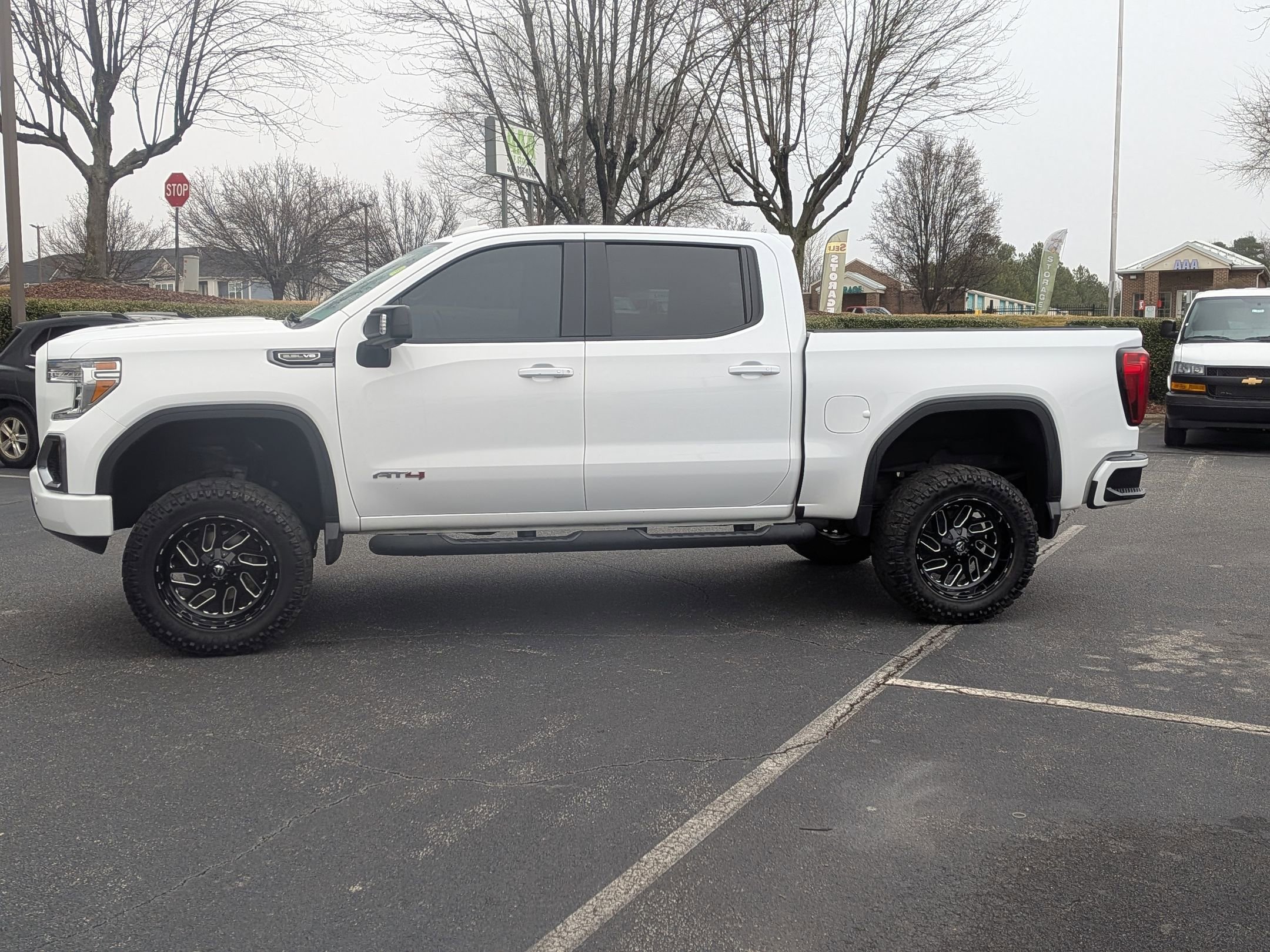 Used 2020 GMC Sierra 1500 AT4 image 6