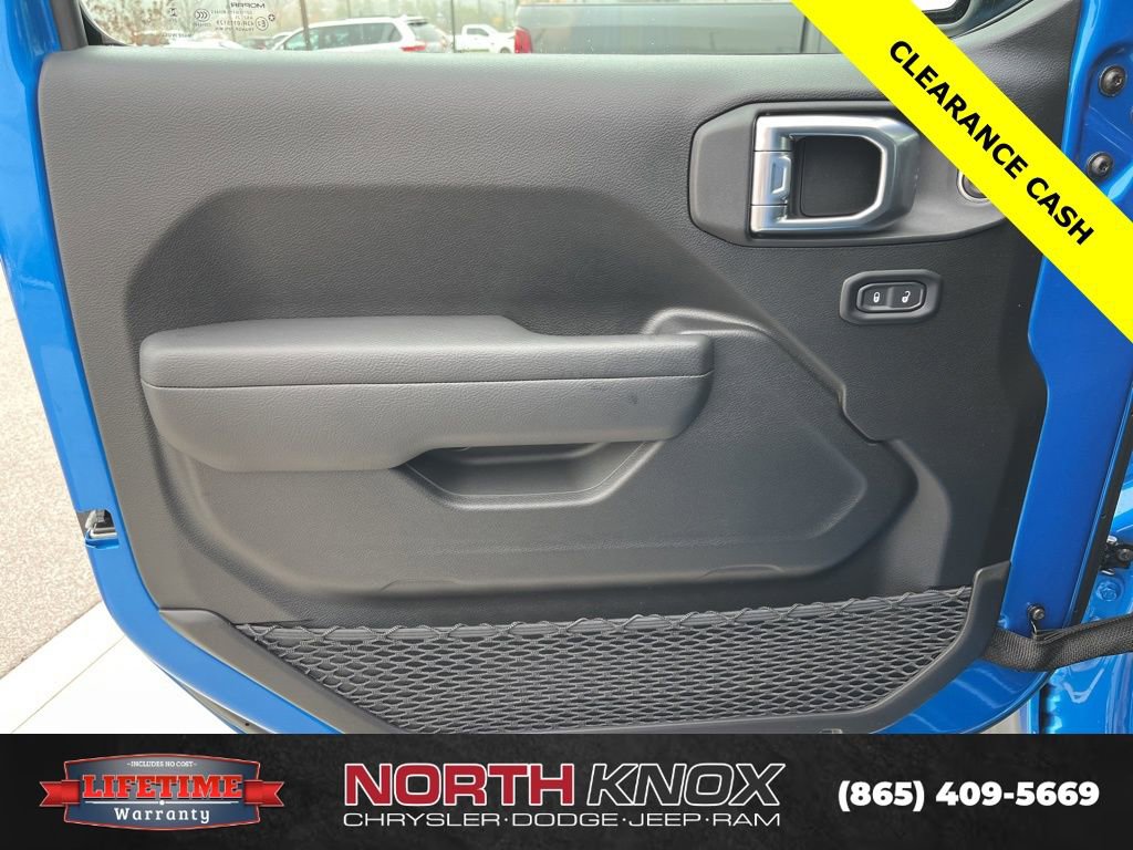 New 2026 Jeep Gladiator Mojave w/ Technology Group image 5