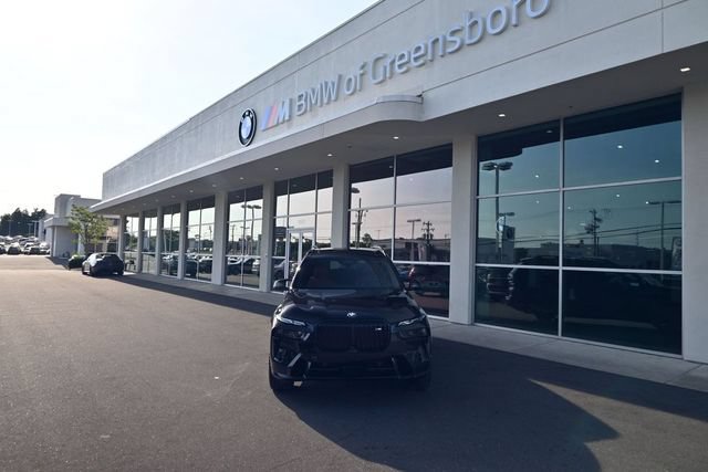 New 2027 BMW X7 M60i AWD/4WD image 3