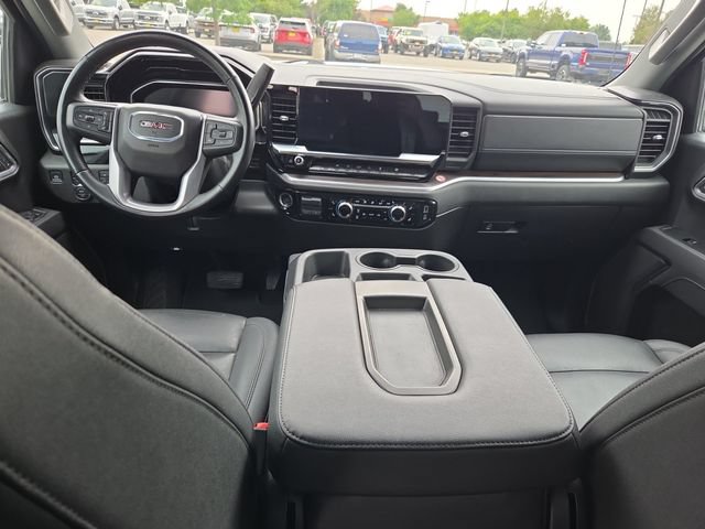 Used 2025 GMC Sierra 1500 SLT AWD/4WD image 18