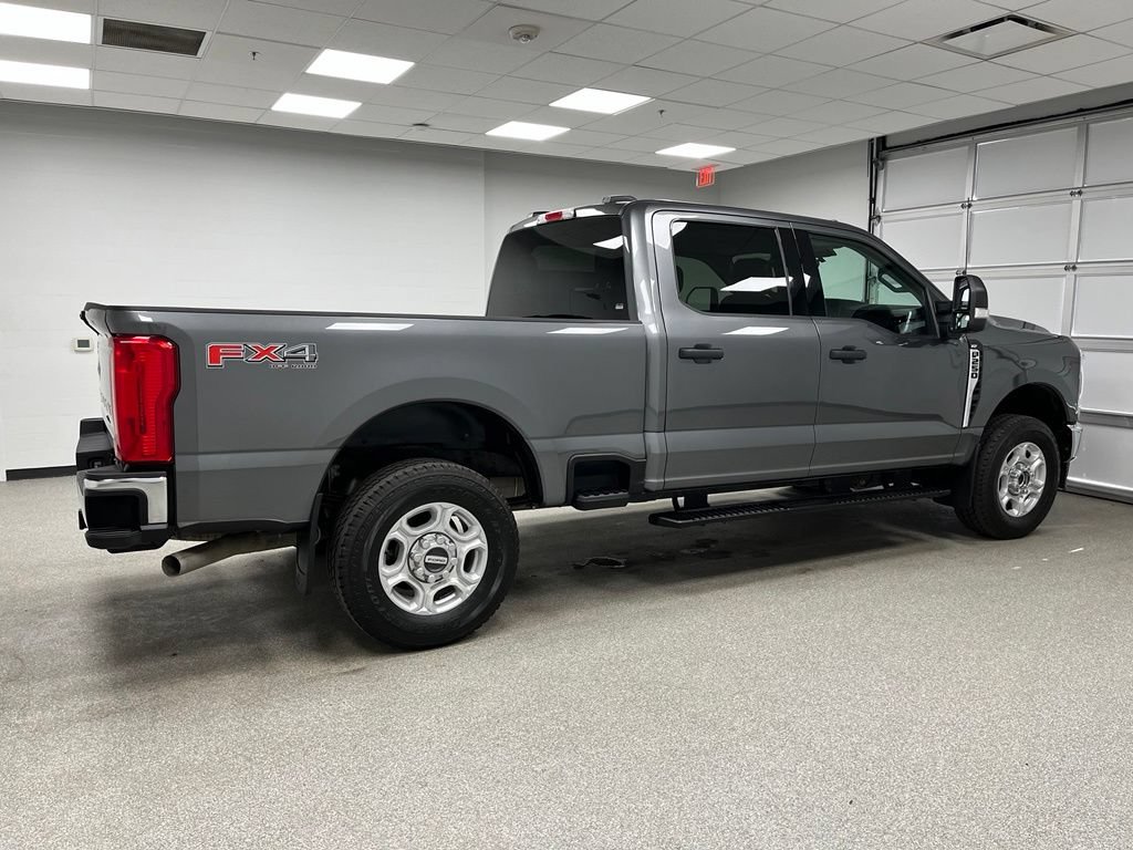 Used 2025 Ford F250 XLT w/ FX4 Off-Road Package AWD/4WD image 11