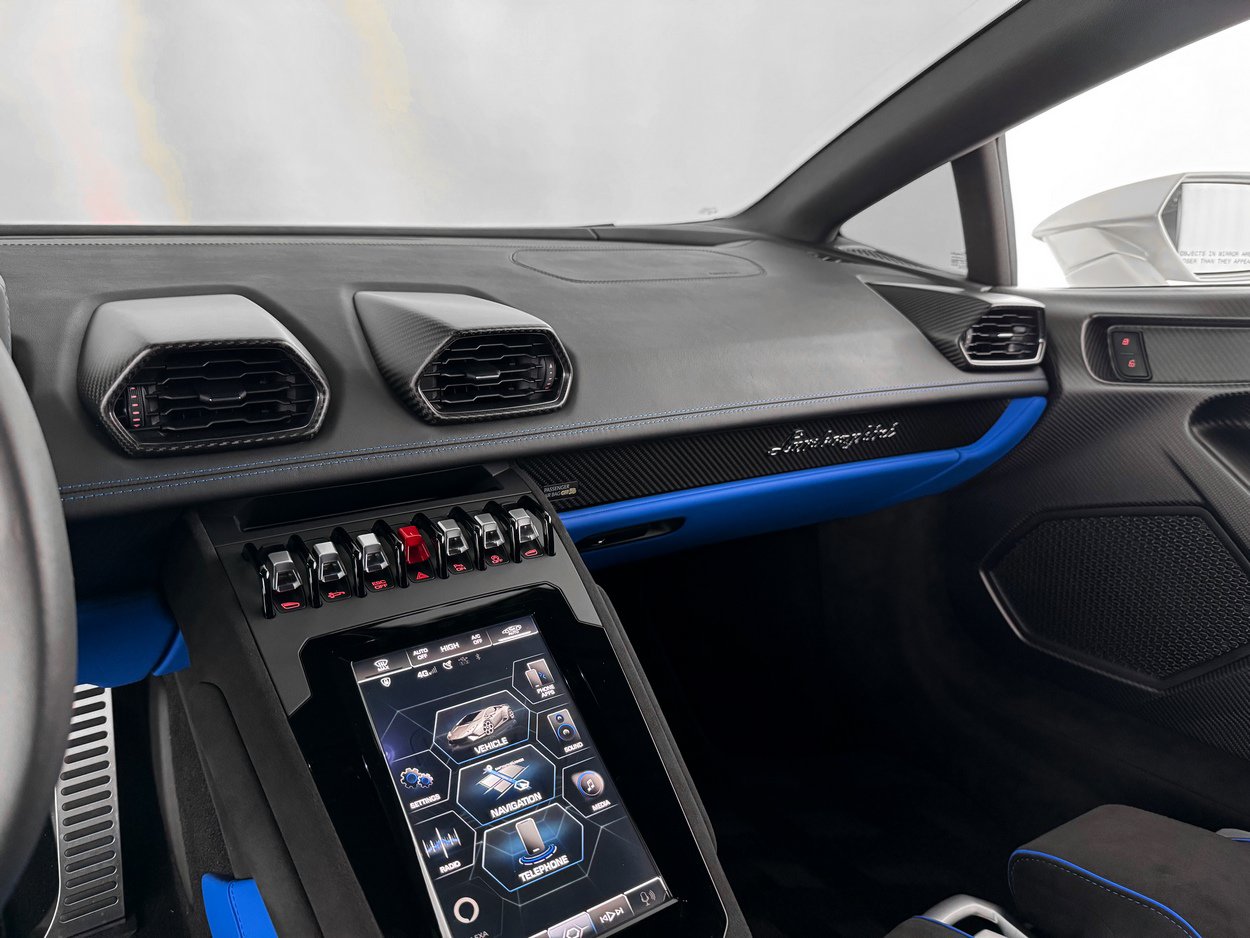 Used 2023 Lamborghini Huracan Tecnica RWD image 25