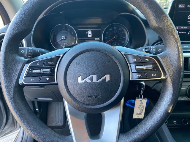 Used 2022 Kia Forte LXS w/ LXS Technology Package image 8