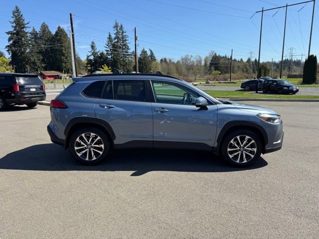 Used 2024 Toyota Corolla Cross XLE w/ Convenience Package FWD image 4