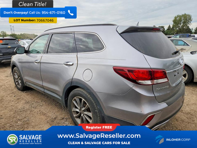 Used 2018 Hyundai Santa Fe SE AWD/4WD image 3