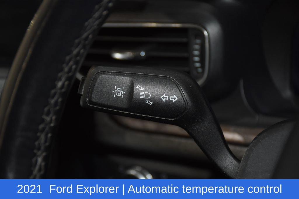 Used 2021 Ford Explorer Platinum w/ Equipment Group 601A AWD/4WD image 10
