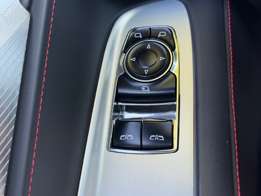 Used 2022 Chevrolet Corvette Stingray Premium Cpe w/ Z51 Performance Package RWD image 31