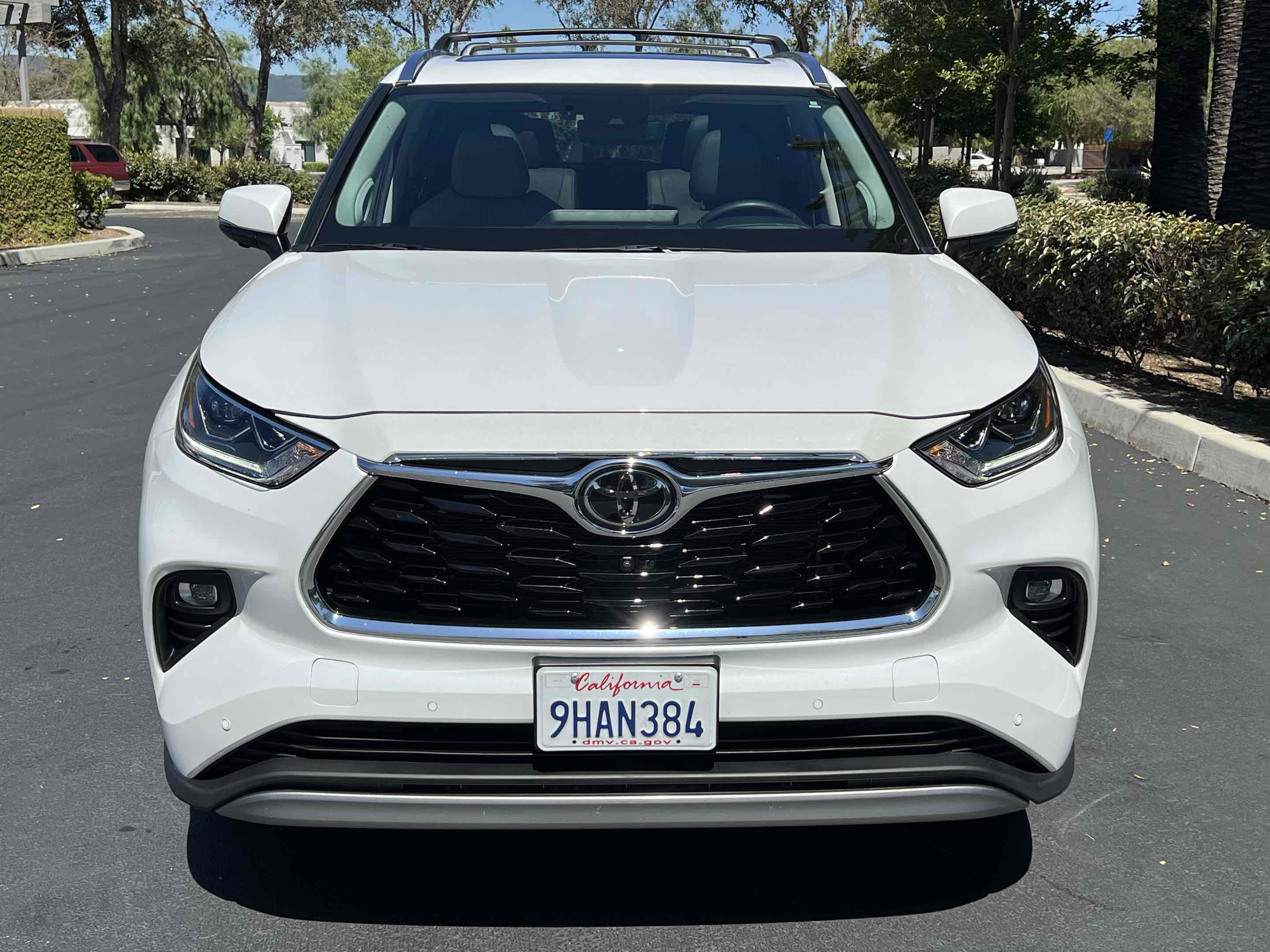 Used 2023 Toyota Highlander Platinum image 17