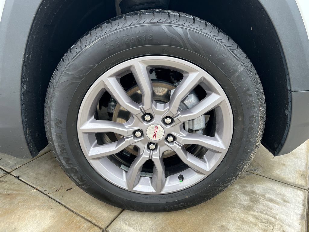 Used 2024 GMC Terrain SLT AWD/4WD image 5