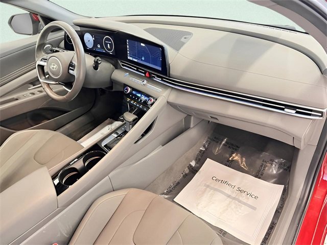 Used 2025 Hyundai Elantra SEL image 10