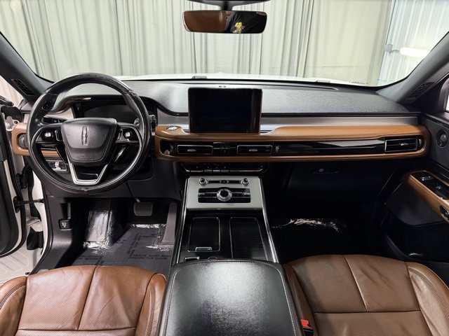 Used 2020 Lincoln Aviator Reserve w/ Elements Package Plus image 14