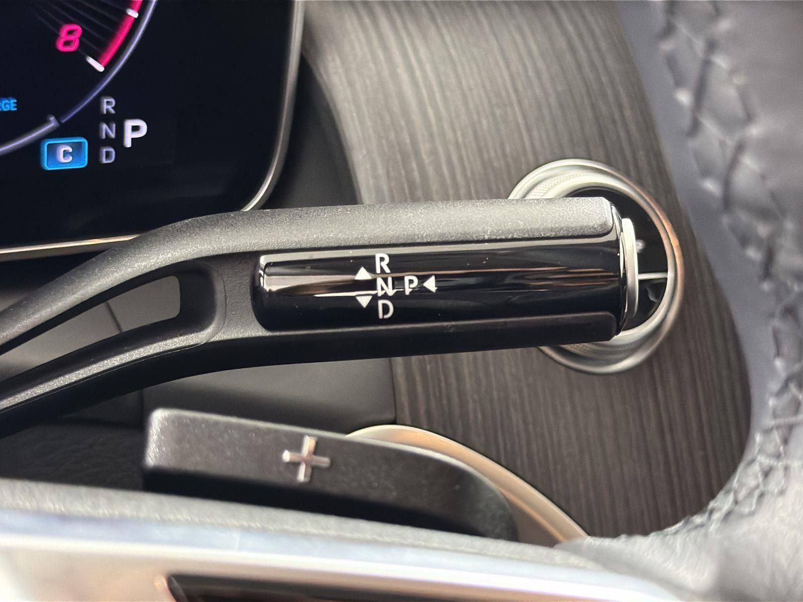 Used 2024 Mercedes-Benz GLC 300 image 15