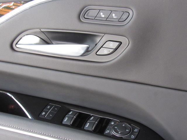 Used 2024 Cadillac Escalade ESV Luxury AWD/4WD image 40