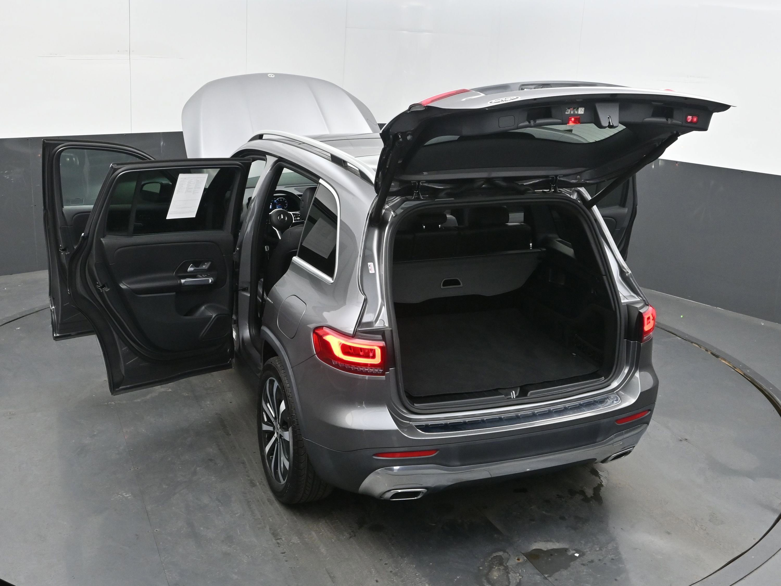 Used 2023 Mercedes-Benz GLB 250 GLB 250 image 43