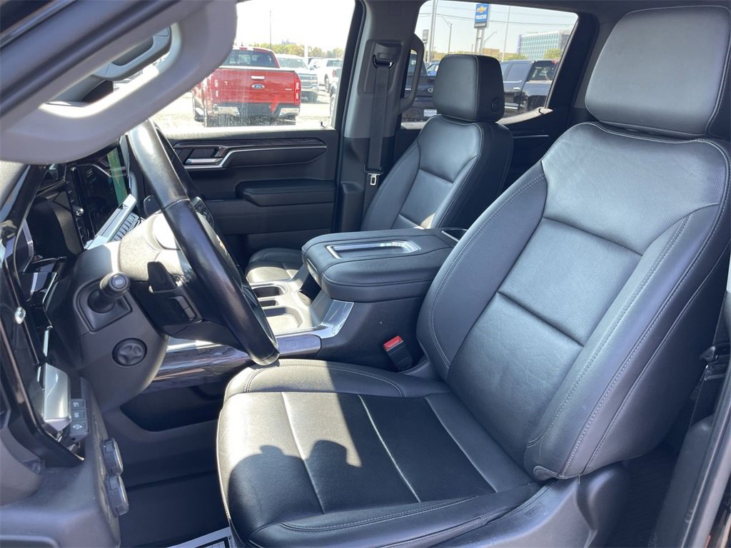 Used 2022 Chevrolet Silverado 1500 LTZ w/ LTZ Premium Package image 11