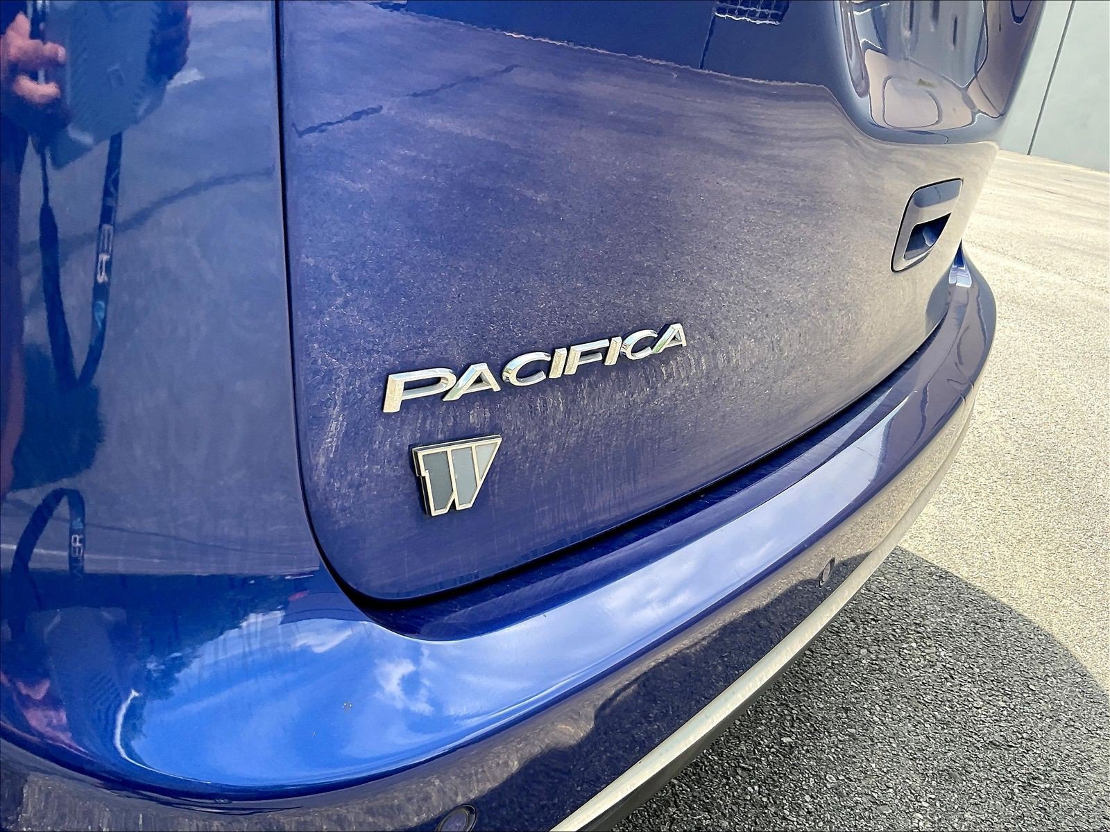 Used 2019 Chrysler Pacifica Touring Plus FWD image 25