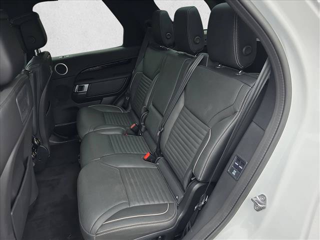 Certified 2023 Land Rover Discovery Metropolitan Edition AWD/4WD image 14