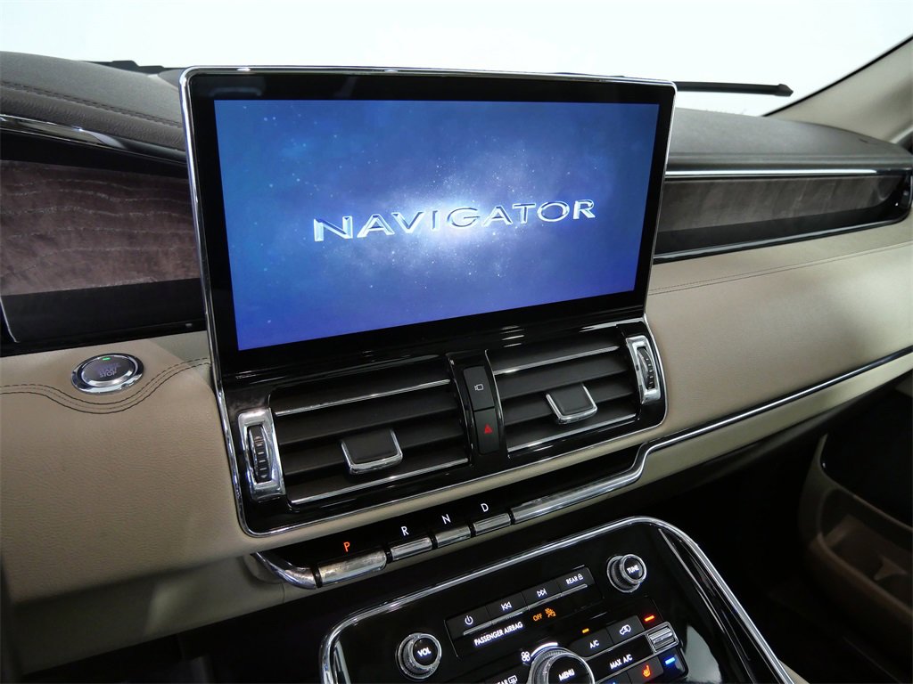 Used 2022 Lincoln Navigator Reserve image 20