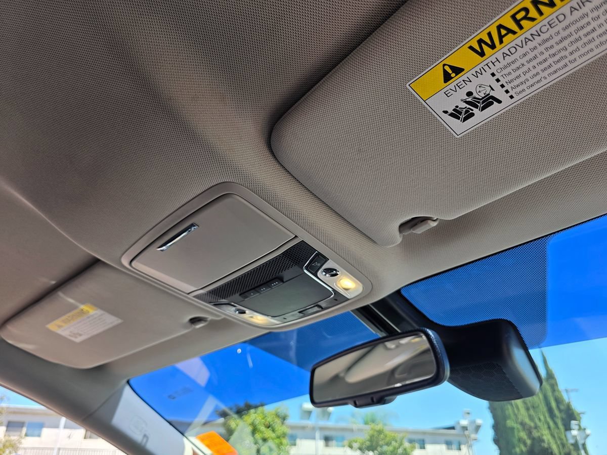 Used 2018 Honda Clarity Touring image 19