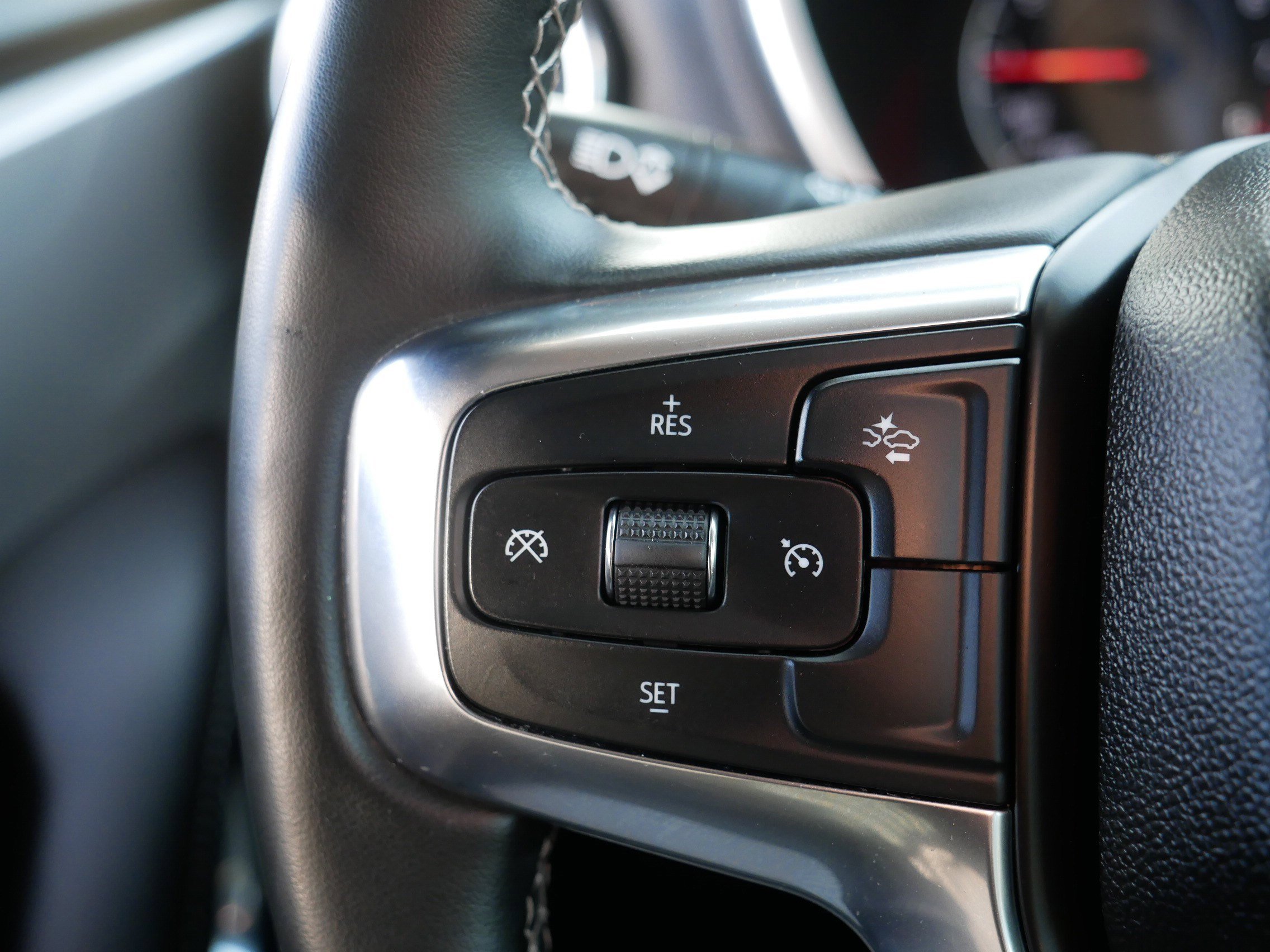 Used 2023 Chevrolet Blazer LT image 28