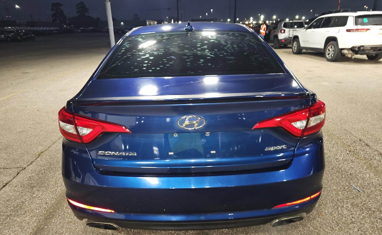 Used 2016 Hyundai Sonata Sport w/ Option Group 03 image 4