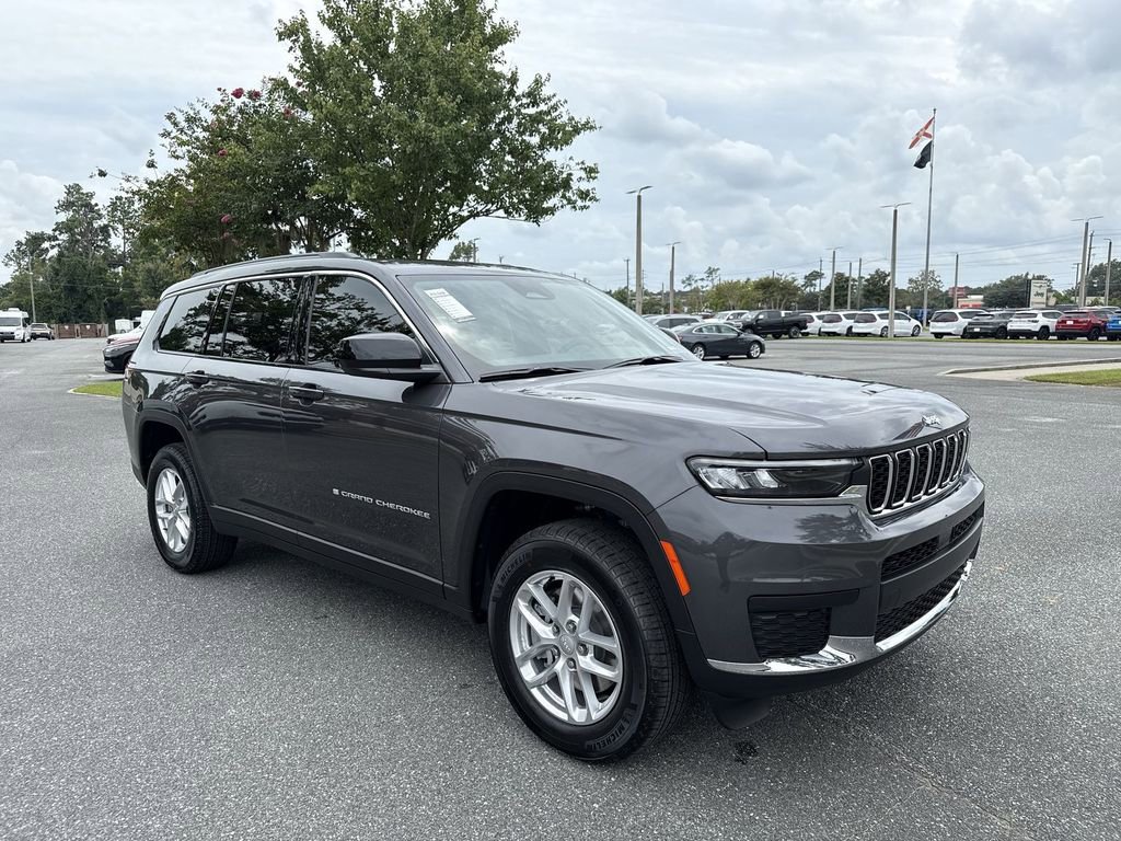 New 2025 Jeep Grand Cherokee L Laredo w/ Luxury Tech Group I