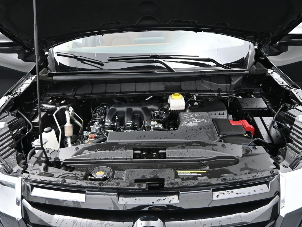 Used 2025 Nissan Pathfinder Platinum image 17