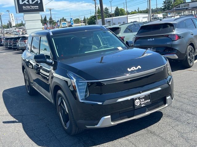 Certified 2026 Kia EV9 Wind AWD/4WD image 5