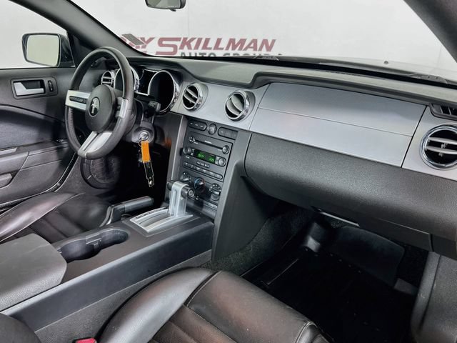 Used 2006 Ford Mustang GT Premium RWD image 32