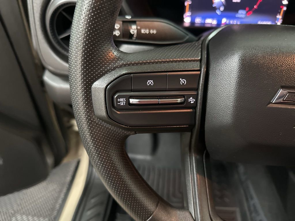 Used 2023 Chevrolet Colorado Trail Boss w/ Advanced Trailering Package AWD/4WD image 15