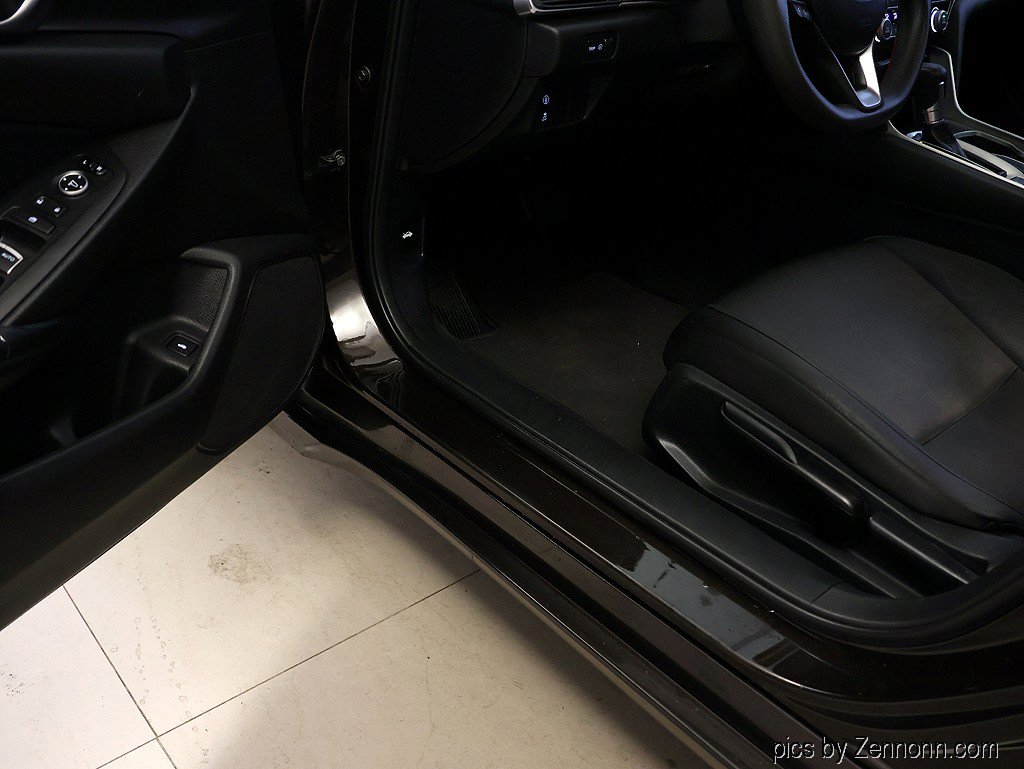Used 2018 Honda Accord LX image 22