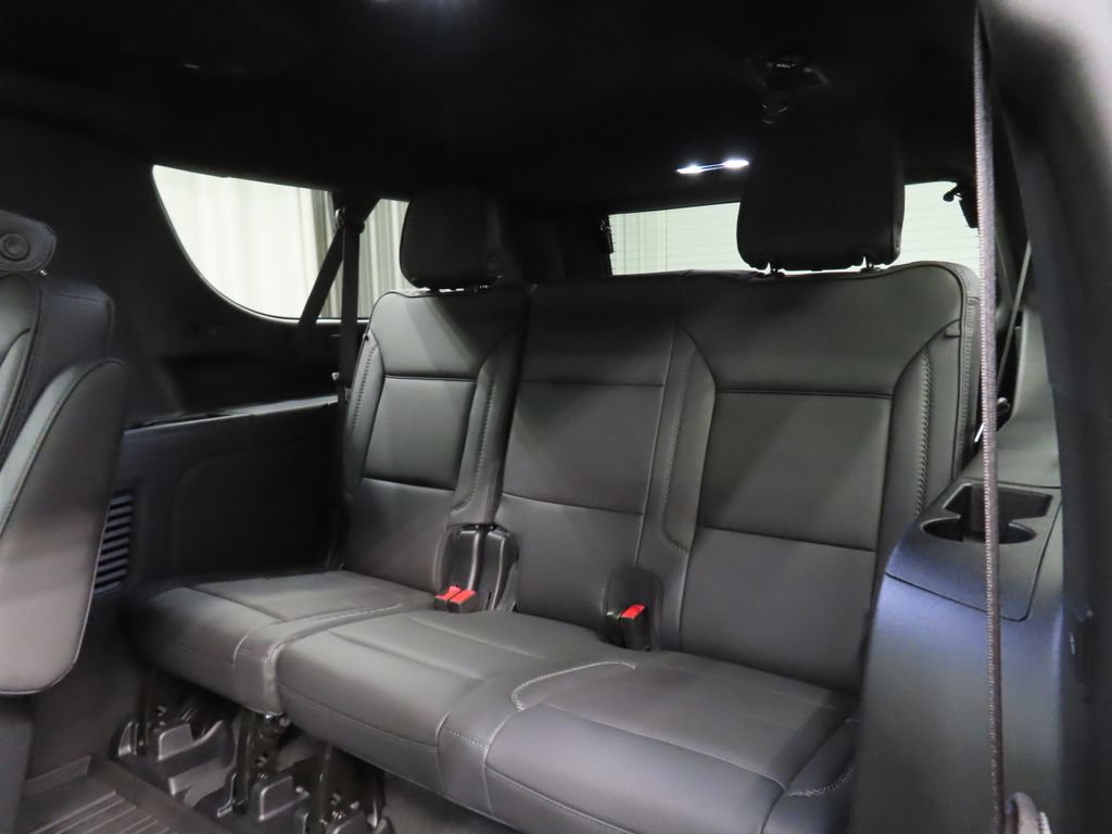 Used 2025 GMC Yukon XL Denali w/ Sun & Power Step Package AWD/4WD image 17