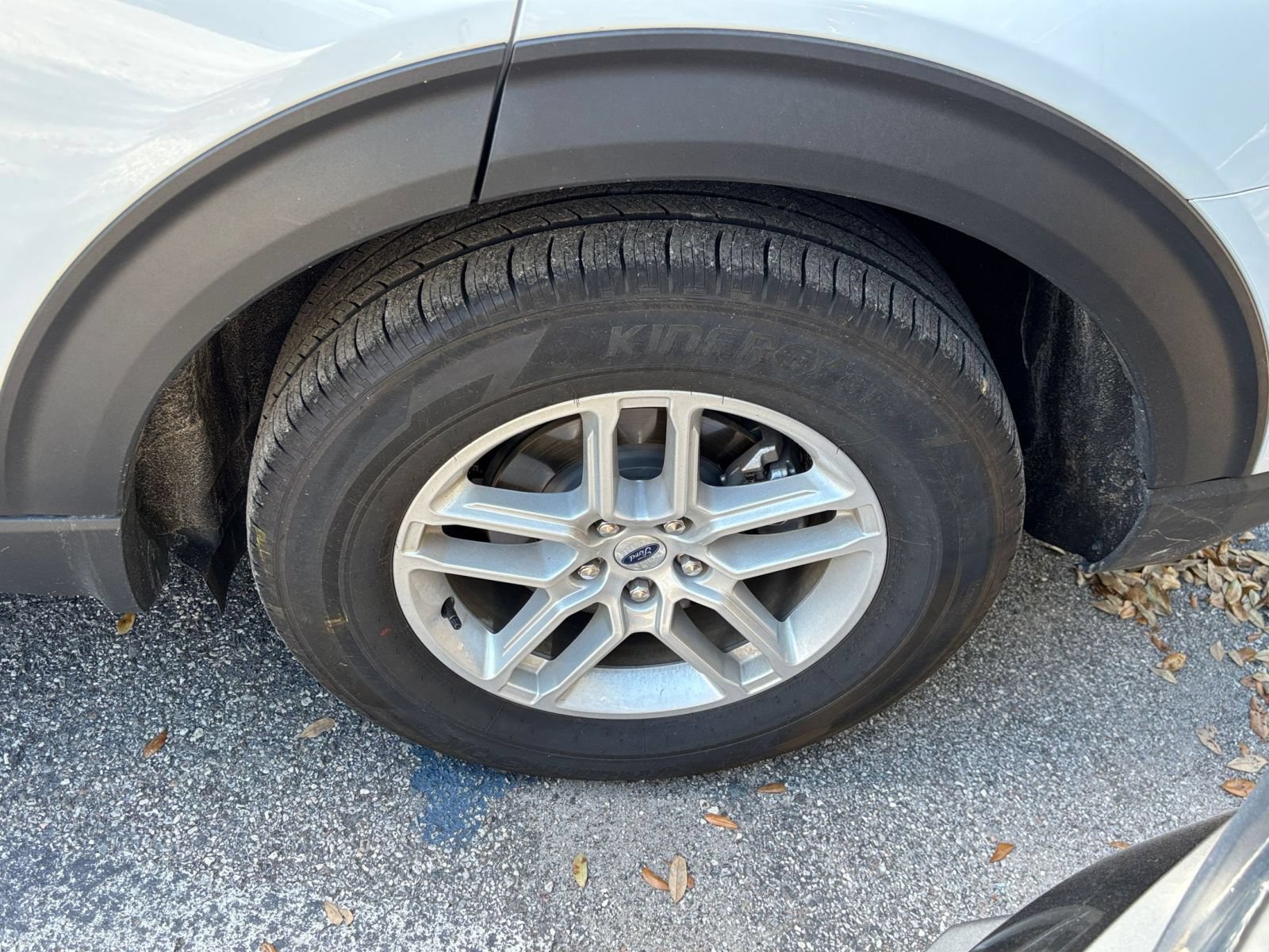 Used 2026 Ford Explorer Active RWD image 30