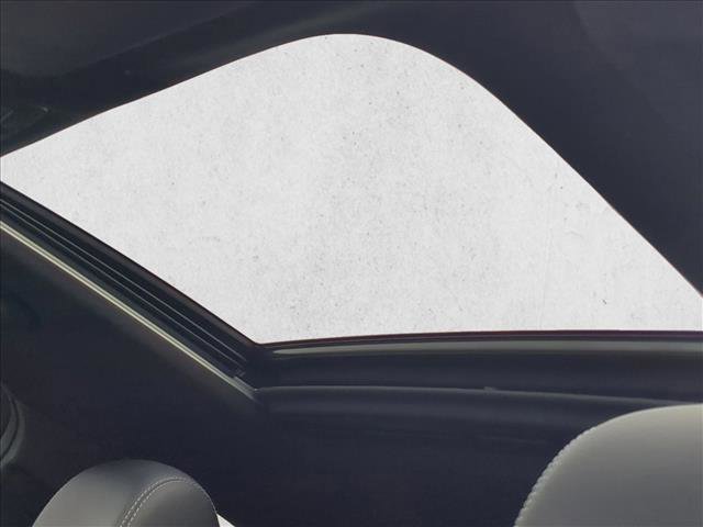 Used 2022 Mercedes-Benz GLC 300 4MATIC Coupe image 15