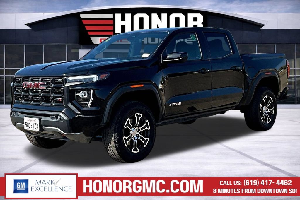 Used 2024 GMC Canyon AT4 AWD/4WD image 3